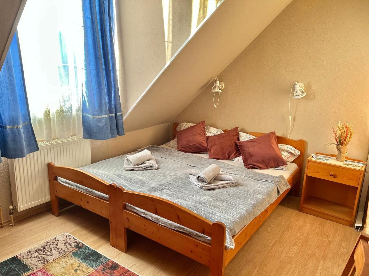 Romantik Camping Es Panzio Бюк Экстерьер фото
